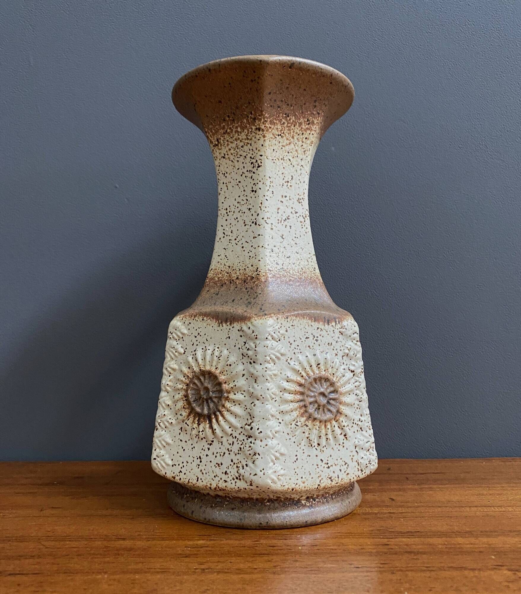 Uberlacker vase model 1866-25 West geramny pottery 1970s
