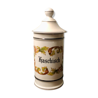 Porcelain pharmacy pot