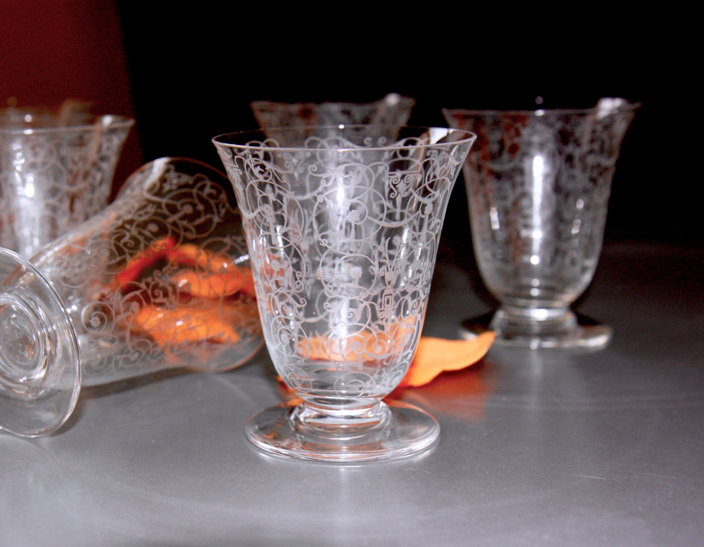Six glasses of Baccarat wine in engraved crystal, model "Michelangelo"