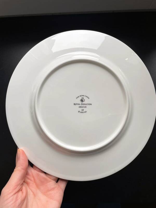 Royal Doulton "Abacus" Plate 22.5 cm Platinum Porcelain