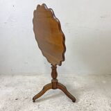 19th century pedestal table with tilting top