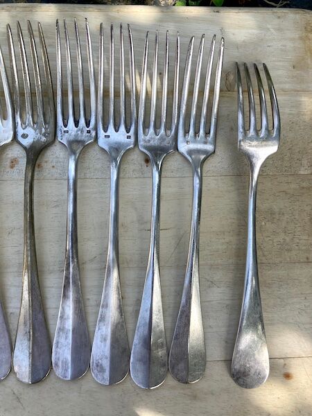 Fourchettes en métal alliage blanc avec poinçon