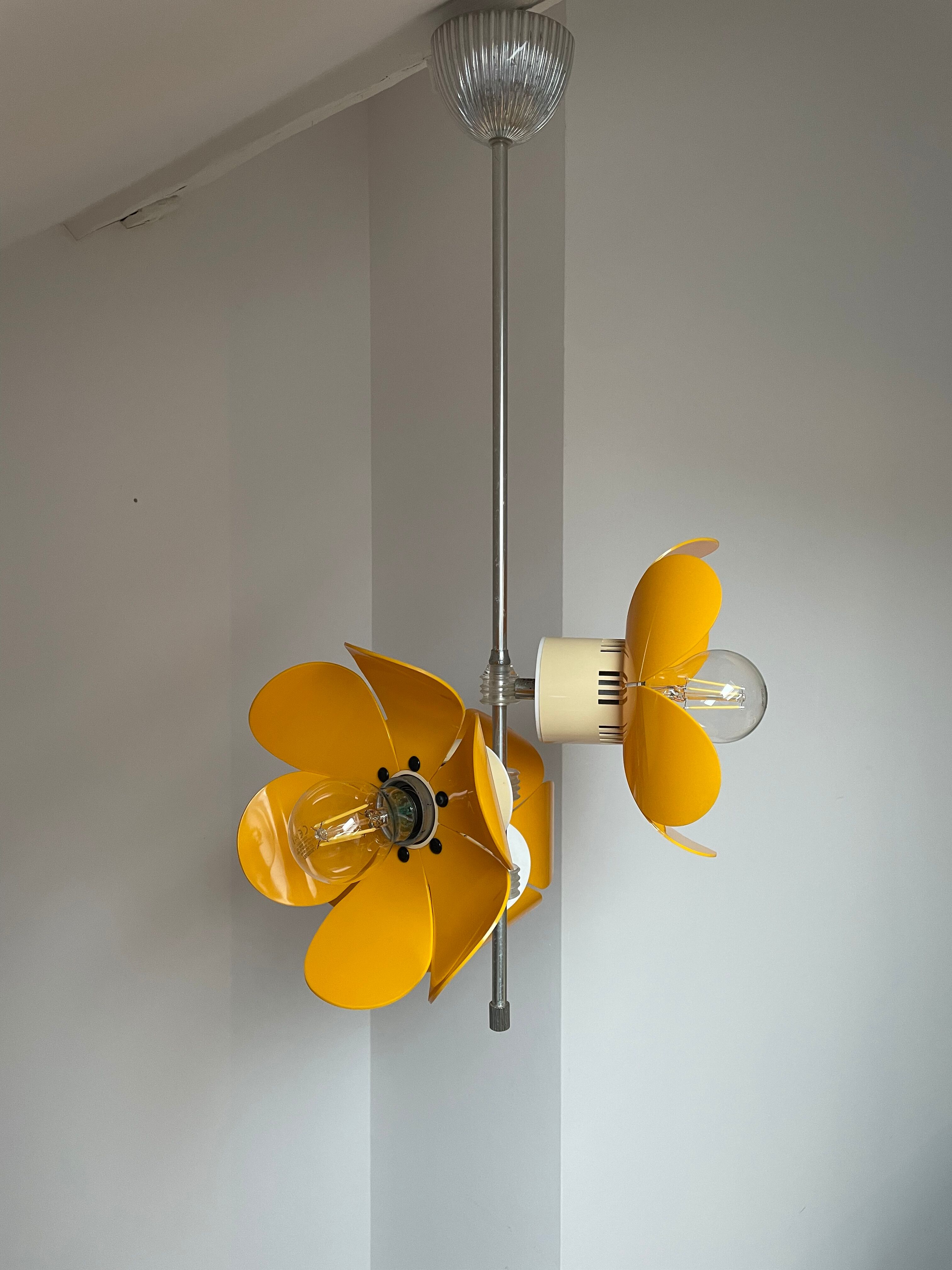 Pop chandelier with 3 lamps, Space Âge design 1970