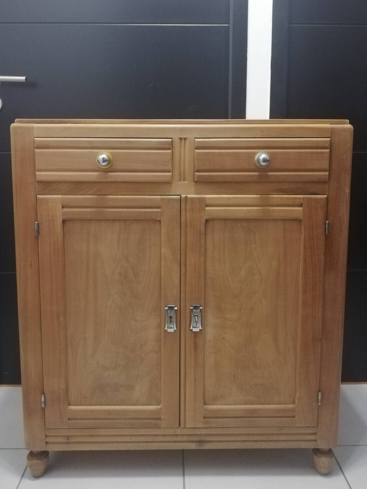Low sideboard in natural oak