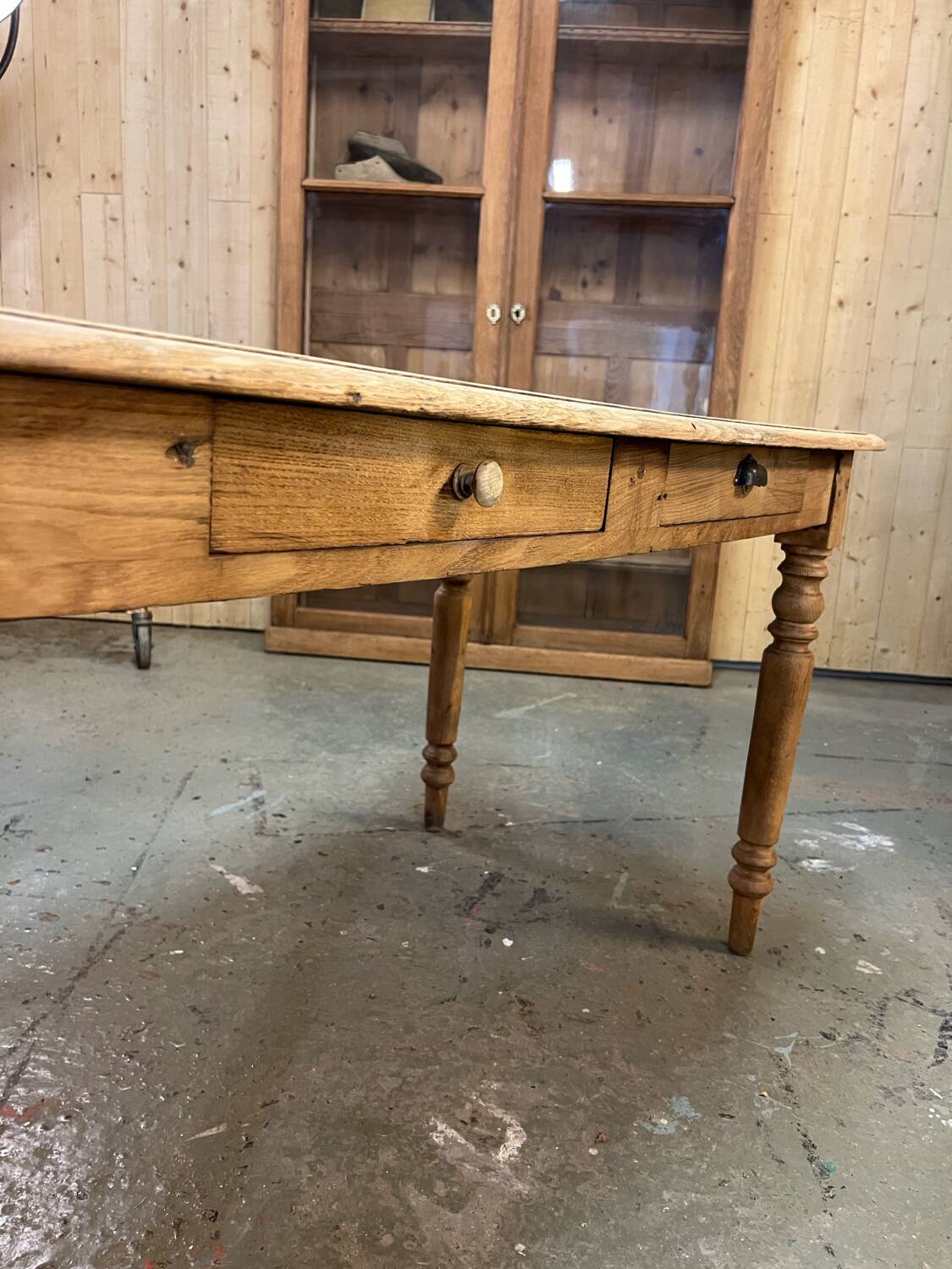Table de ferme en chêne pied tournés