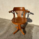 Swivel office chair