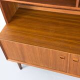 Buffet en teck avec étagère par Brouer Møbler, années 1960.