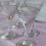 4 verres à digestif