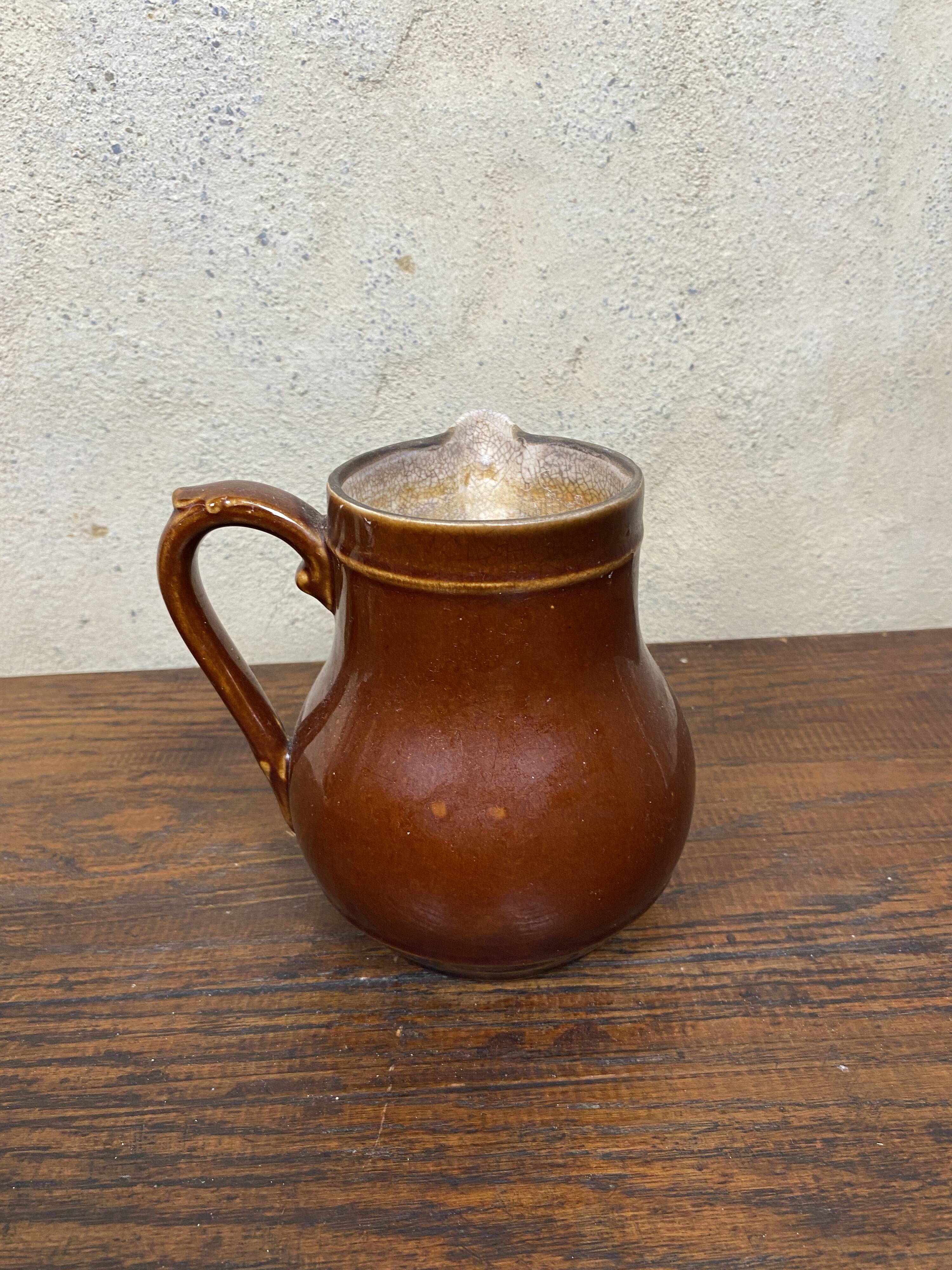 Brown farmhouse pitcher / carafe