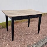 Rustic farm table in old patinated solid oak - 1900s