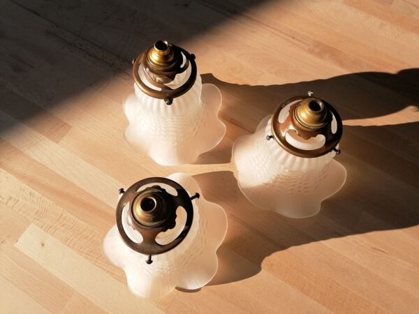 Lot de 3 globes tulipes anciens