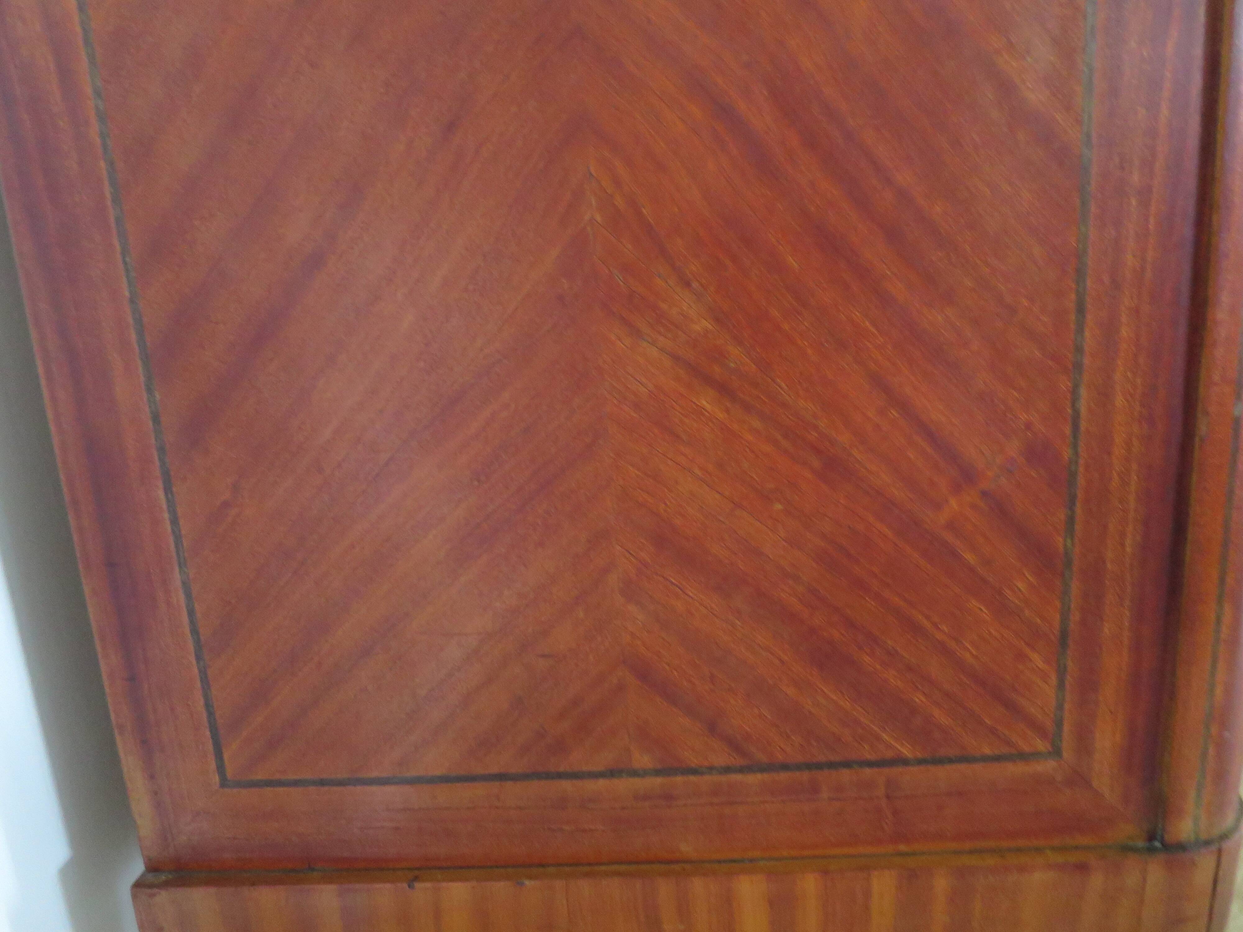 Louis XVI chest of drawers - Bronze - Butterfly wood veneer marquetry - 1930