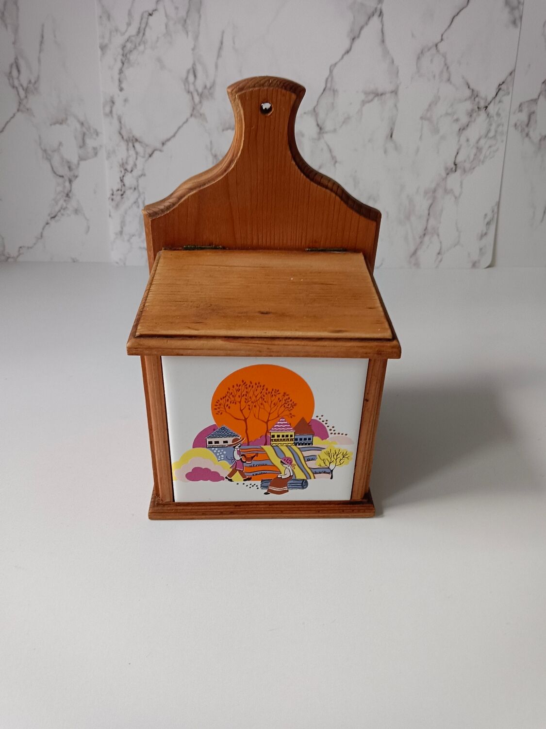 Wooden spice box and wall ceramic