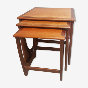 Pull out tables