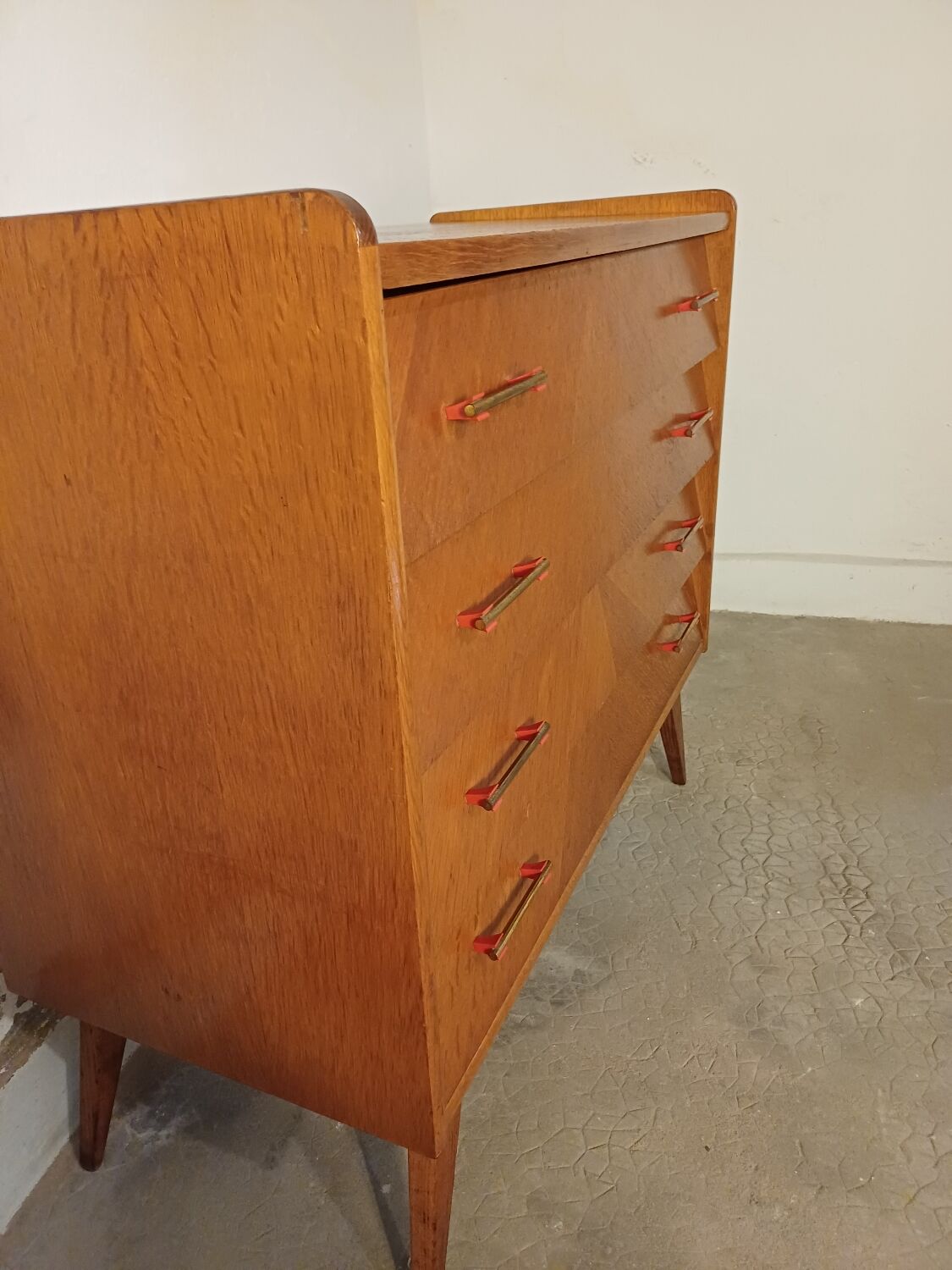 Vintage chest of drawers