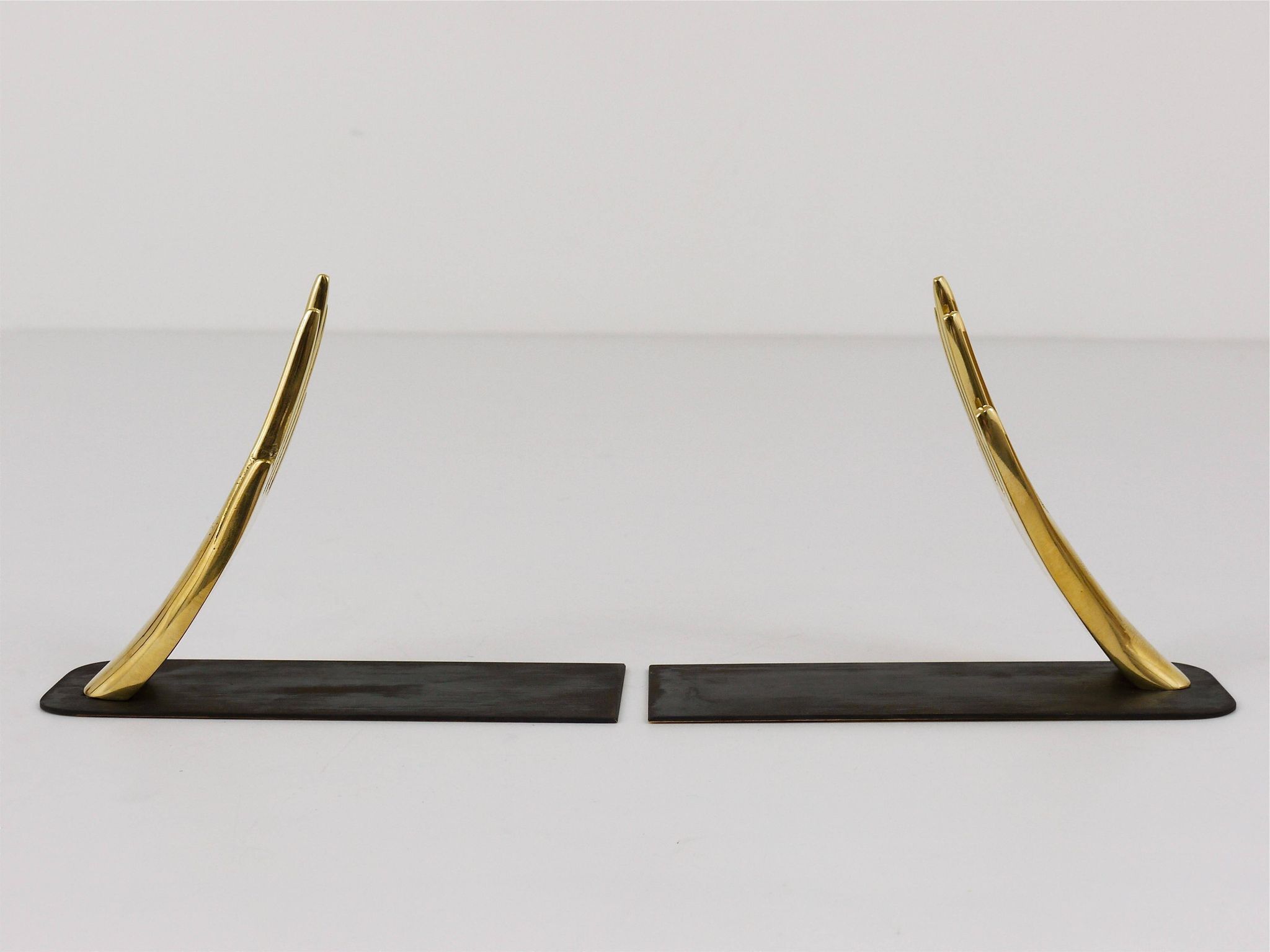 Mid-century bookends by Carl Auböck with brass hands #1928, Vienna, Austria