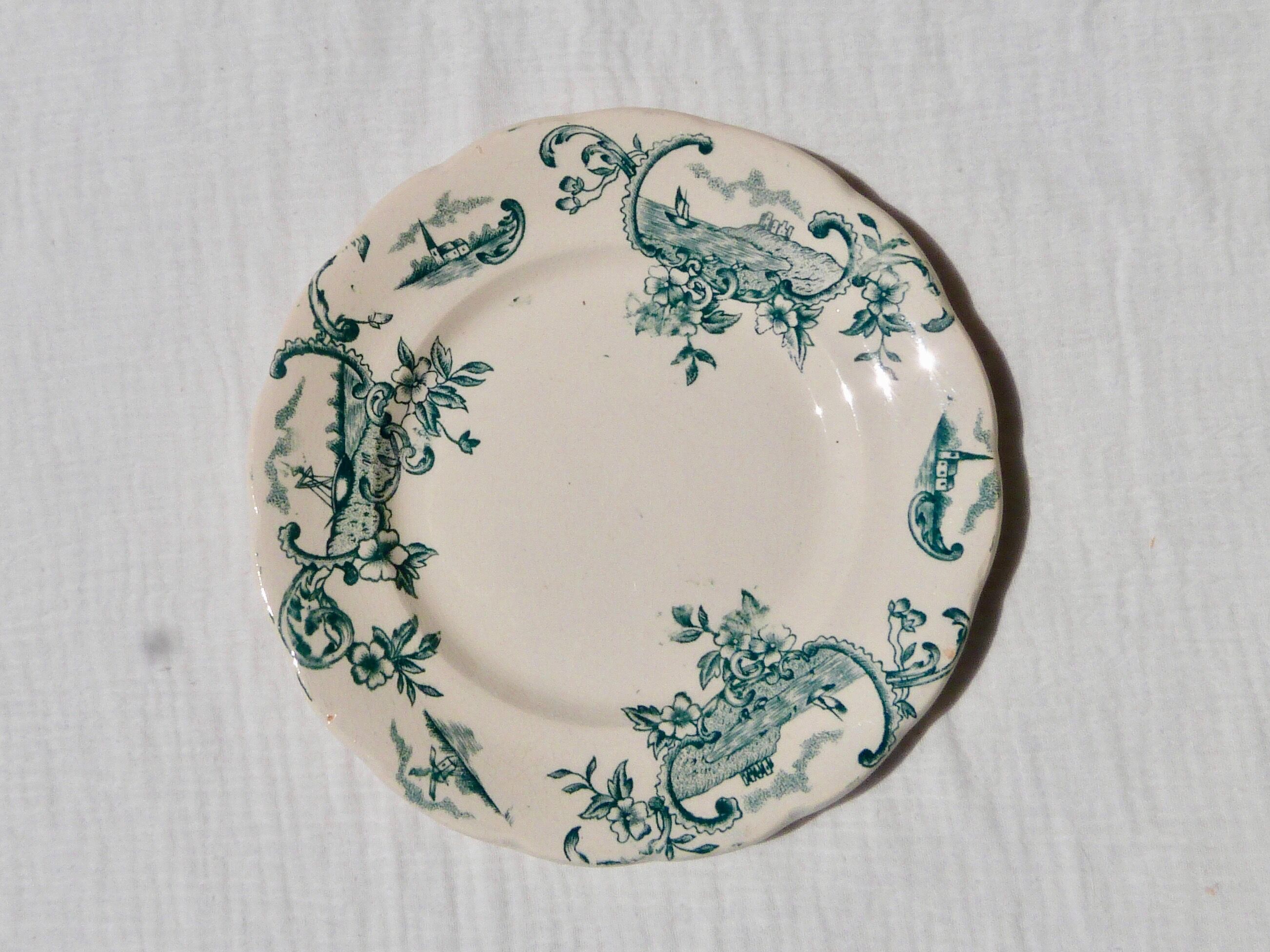 Set of 4 dessert plates Terre de Fer