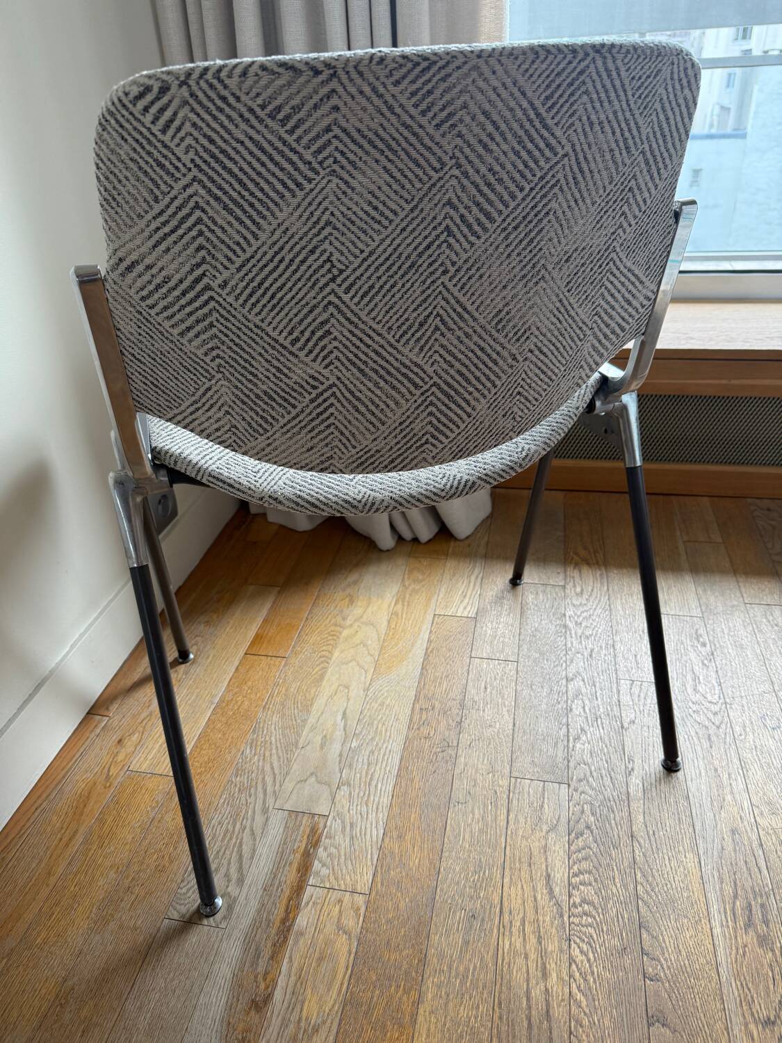 Castelli chair
