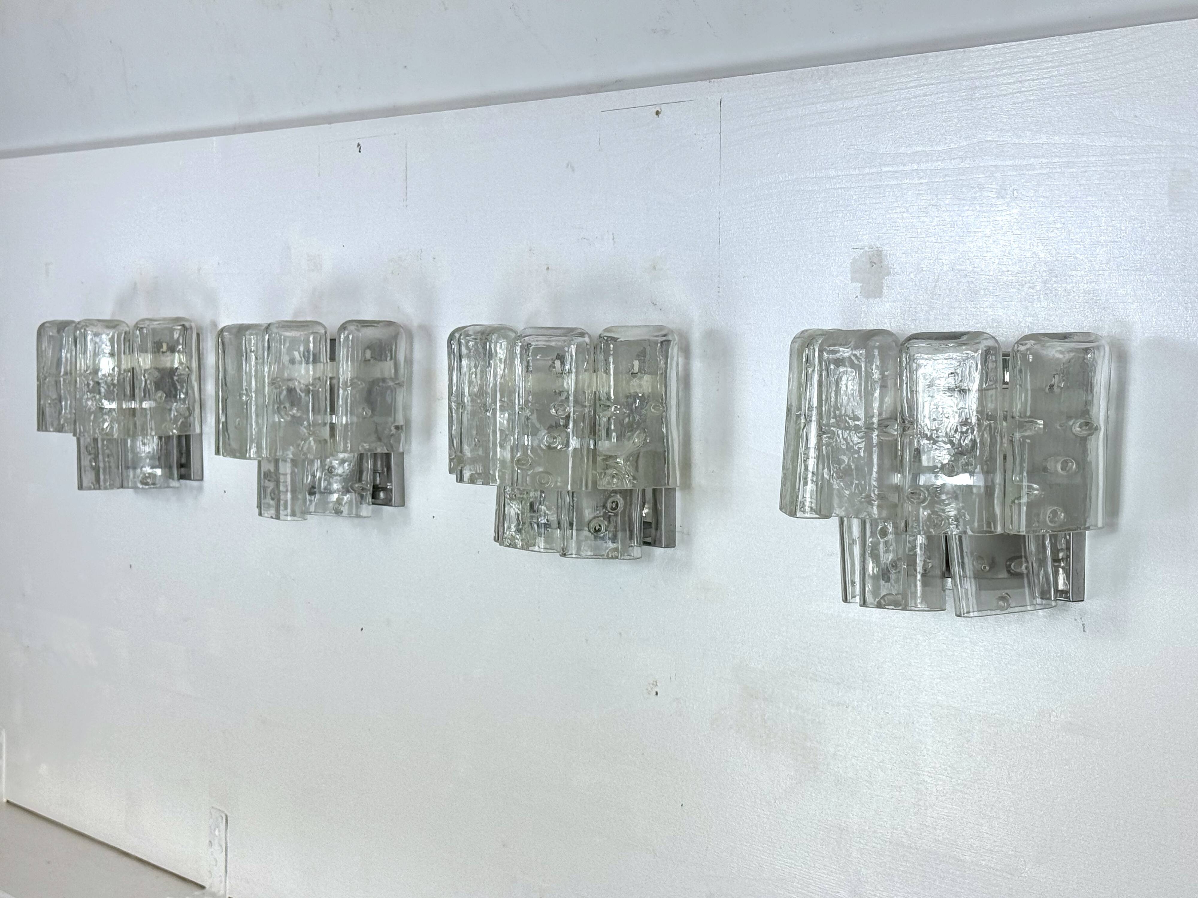 Vistosi manner, set of four clear murano glass elements sconces. Italy 1970s