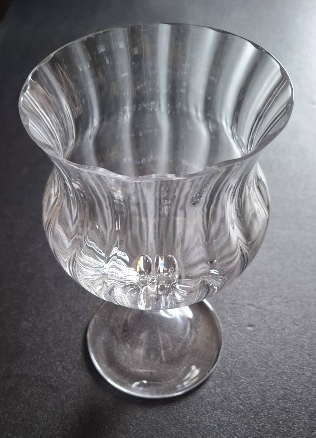 Crystal coupe signed by Daum