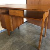 Modernist office Spirol scandinavian design compass feet