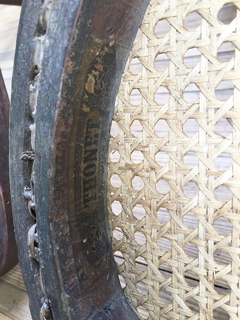 Lot 4 bistro chairs Thonet No.19, 20 & 208