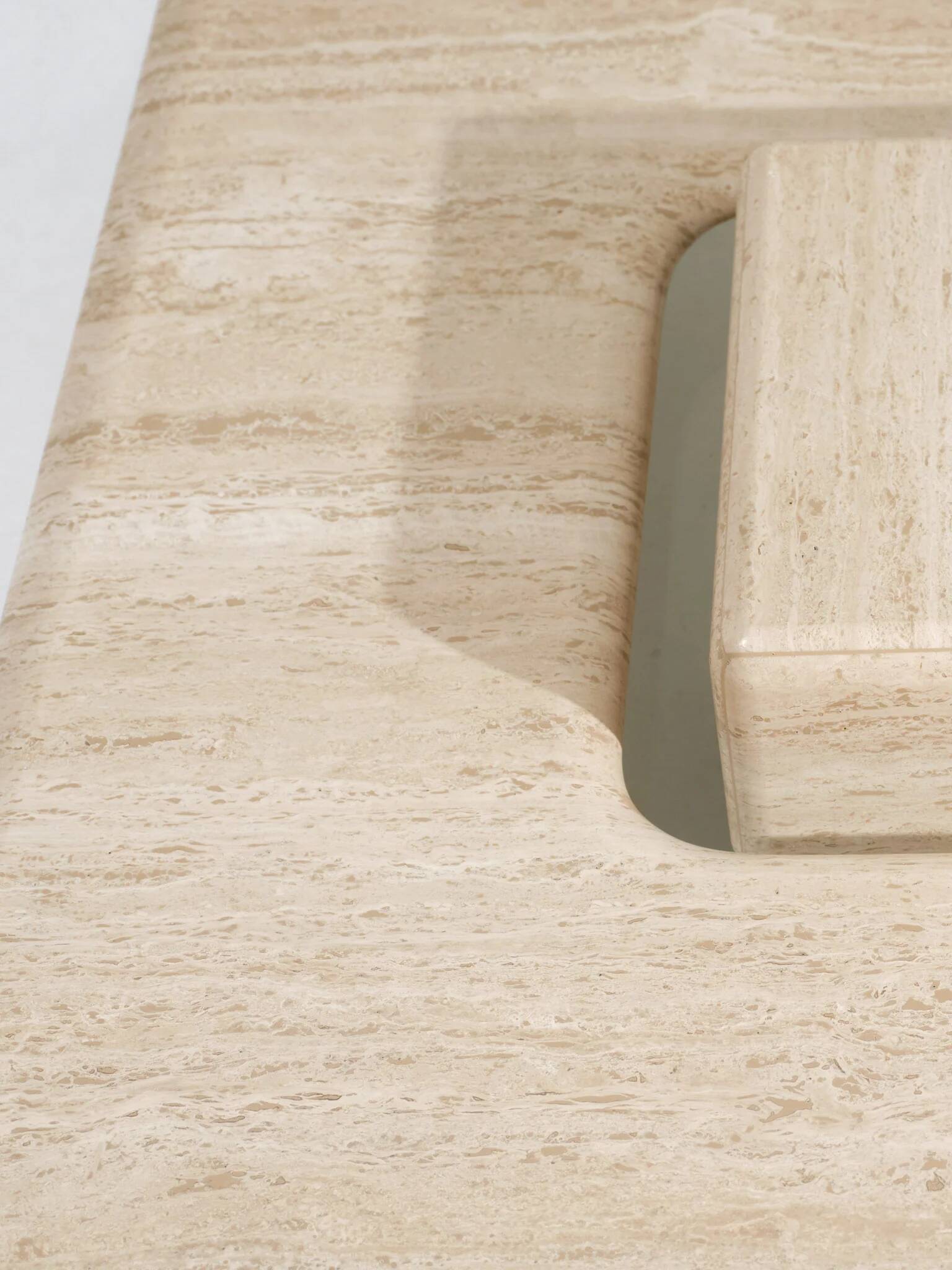 Table basse carrée Saturne en travertin, 1980s