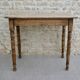 Table en bois patiné