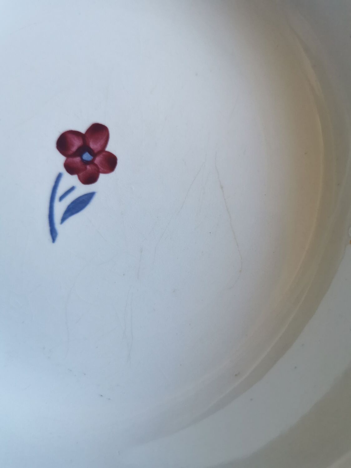 Digoin vintage calotte plates, Mary-Lou