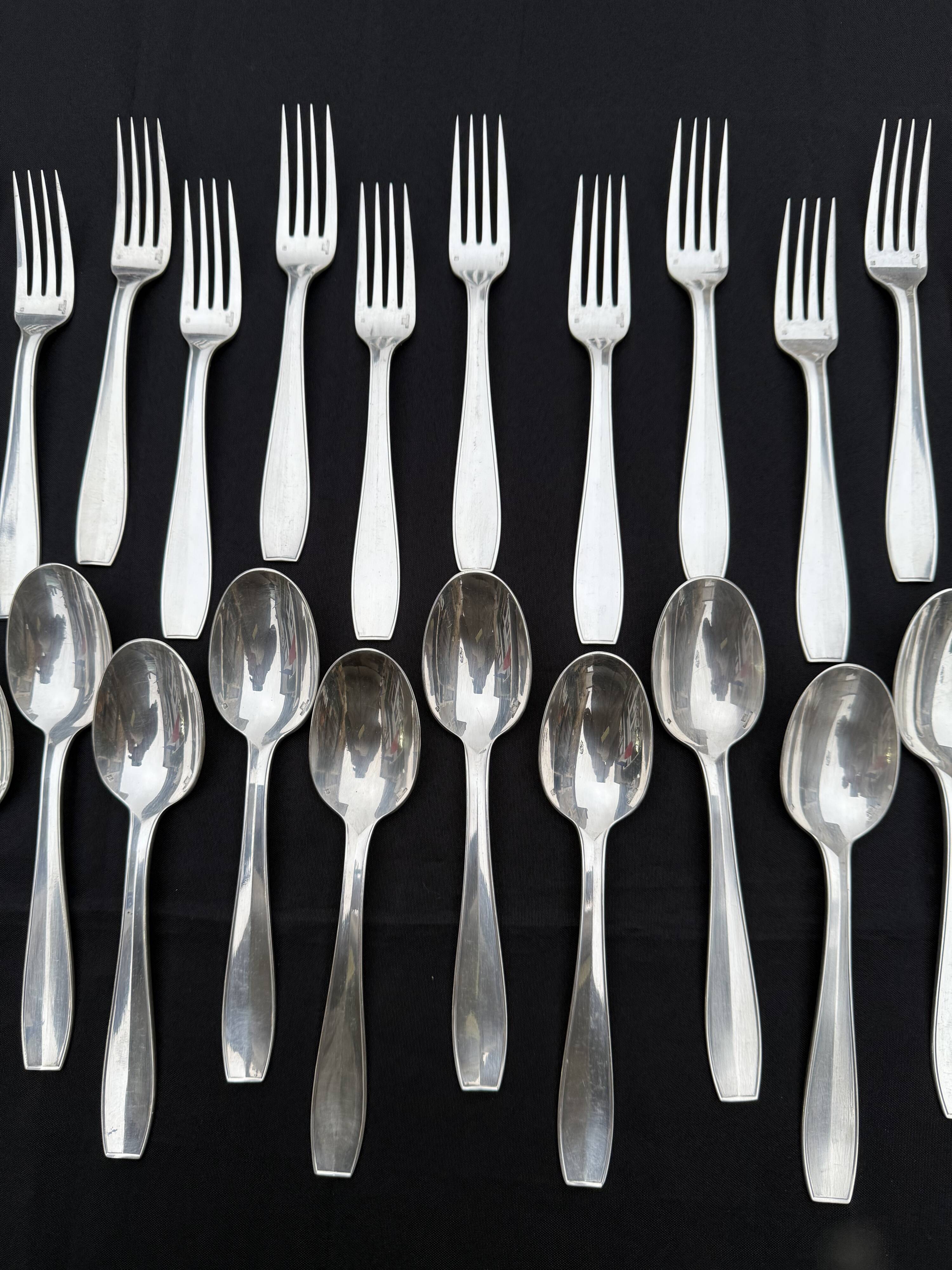 Christofle 37-piece cutlery set, Atlas model