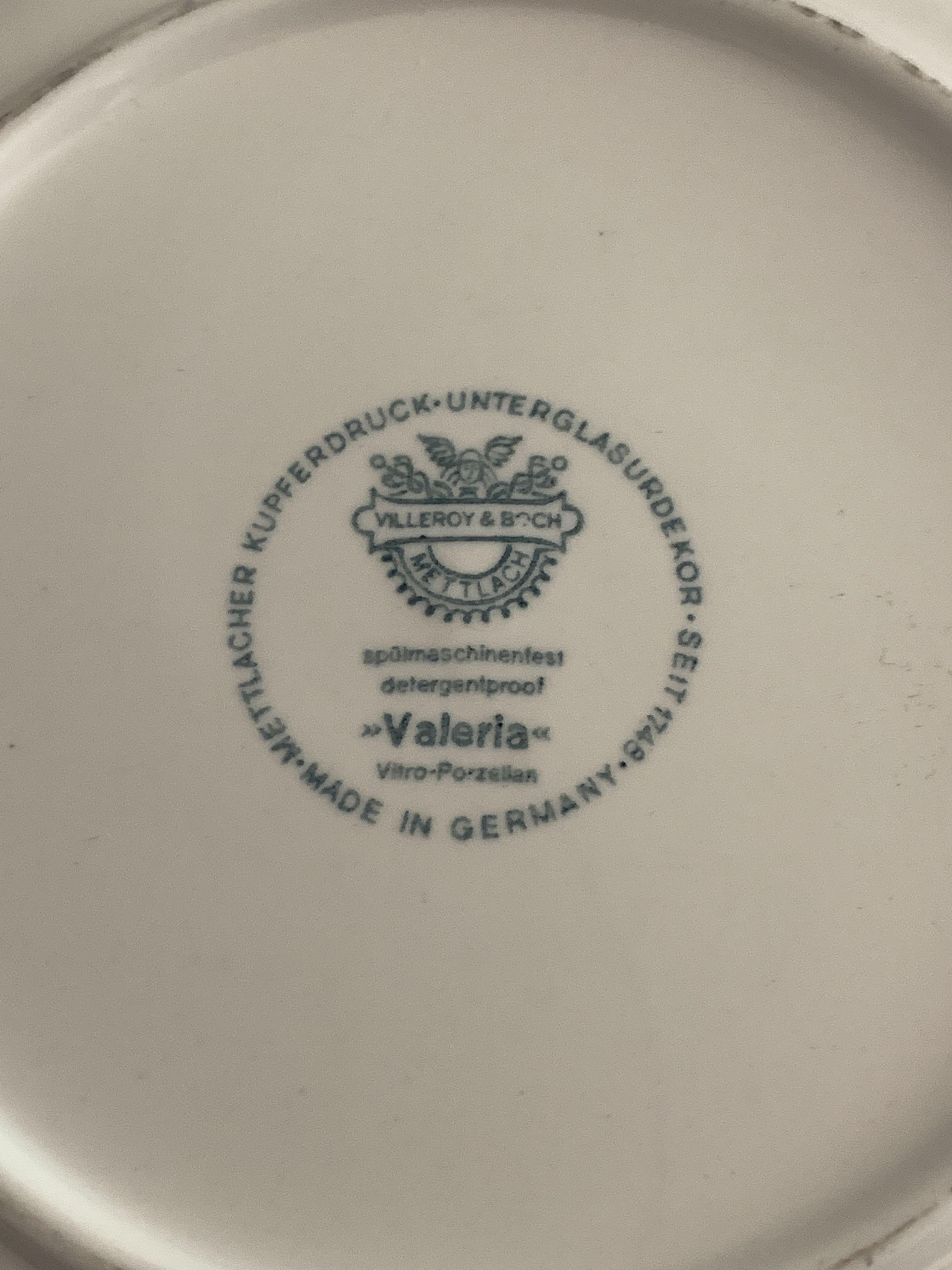 8 hollow plates Villeroy and Boch, Valeria model in vitro porcelain