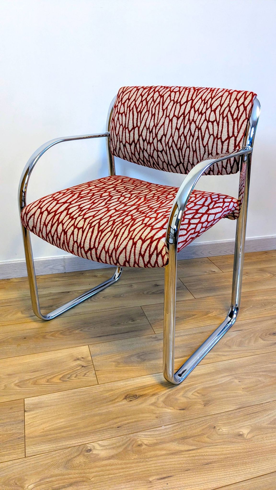 Vintage Strafor armchair in chrome tubular steel – organic fabric