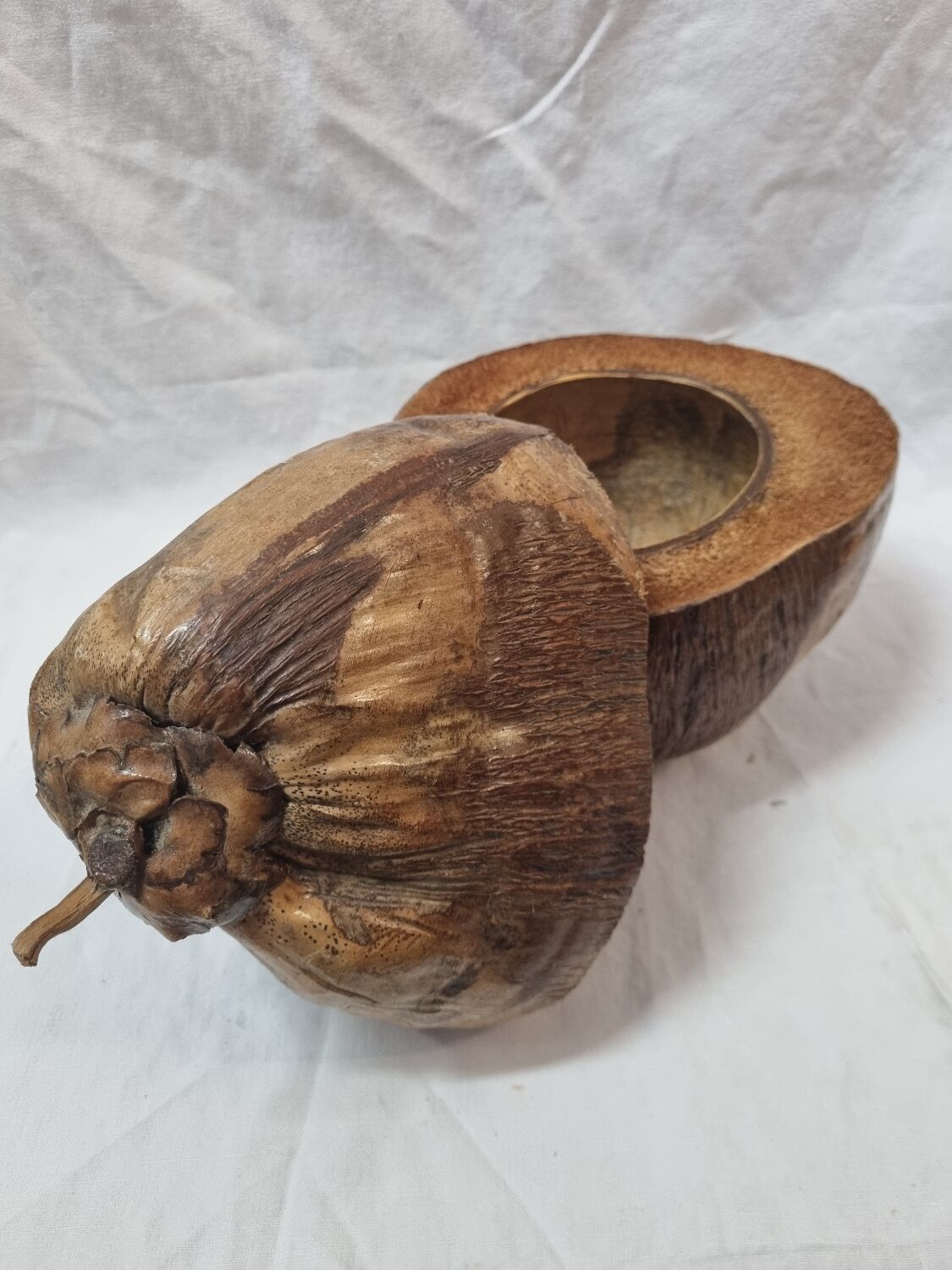 Ice bucket, stuffed coconut