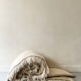 Grand tapis en laine naturelle shaggy / flokati tissé à la main blanc cassé