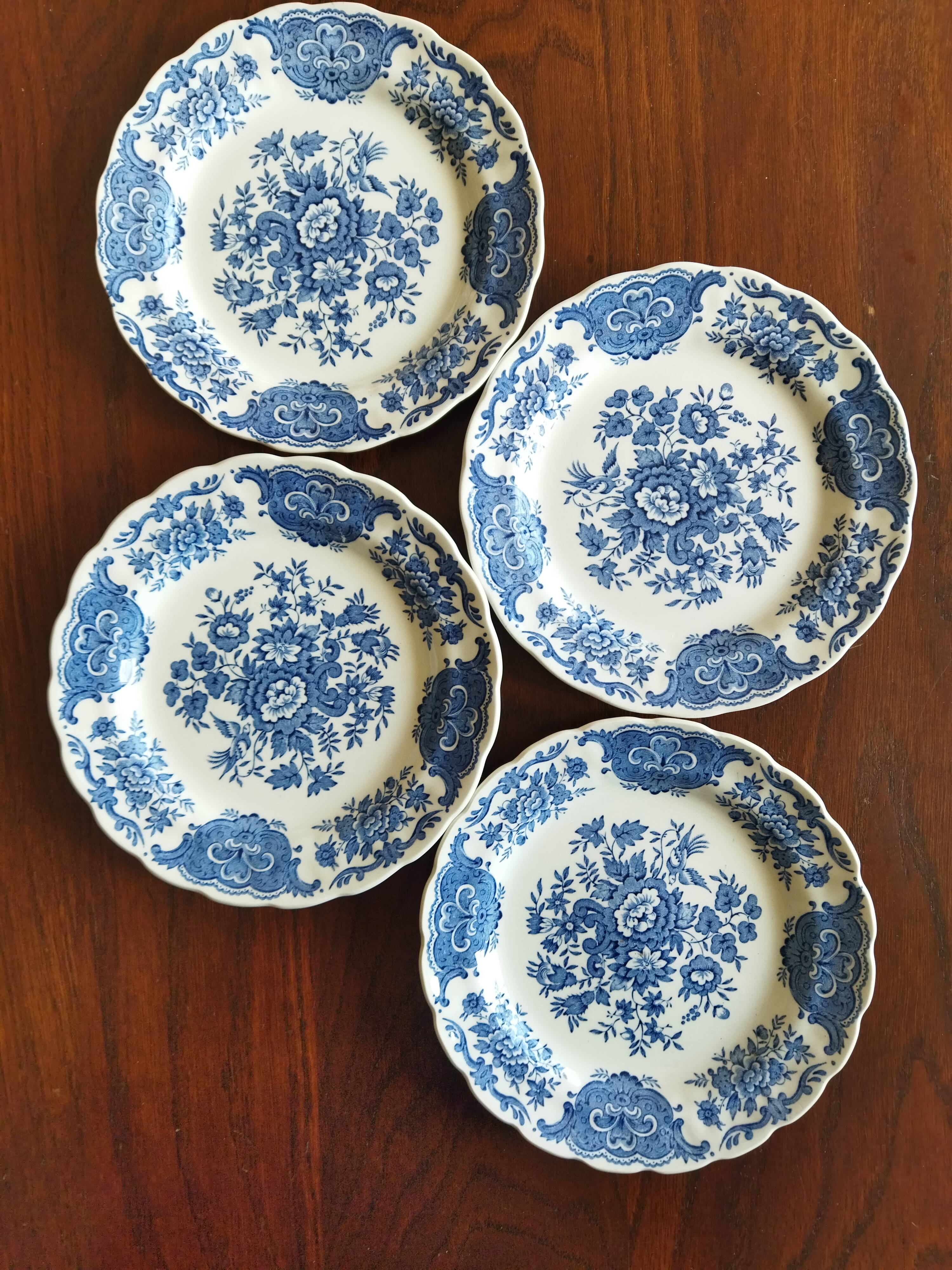 4 Ridgway "Windsor" English dessert plates