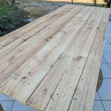 Farm table