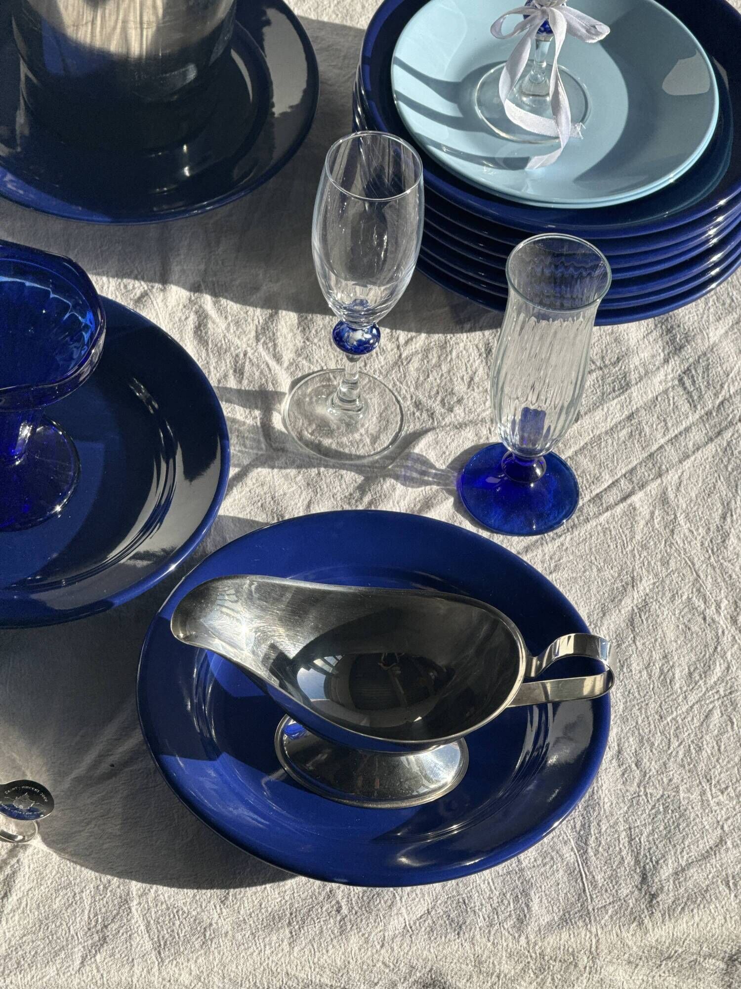 Set of 12 vintage blue ceramic plates D23