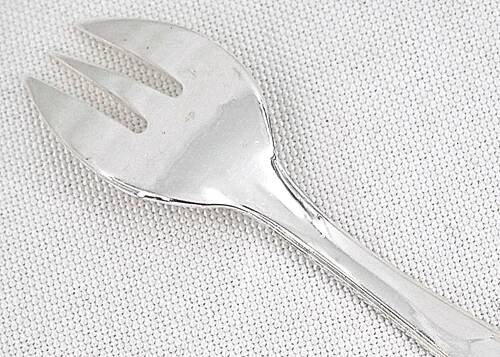 Alfénide, Christofle Paris, 12 oyster forks, Art Deco in silver-plated metal.
