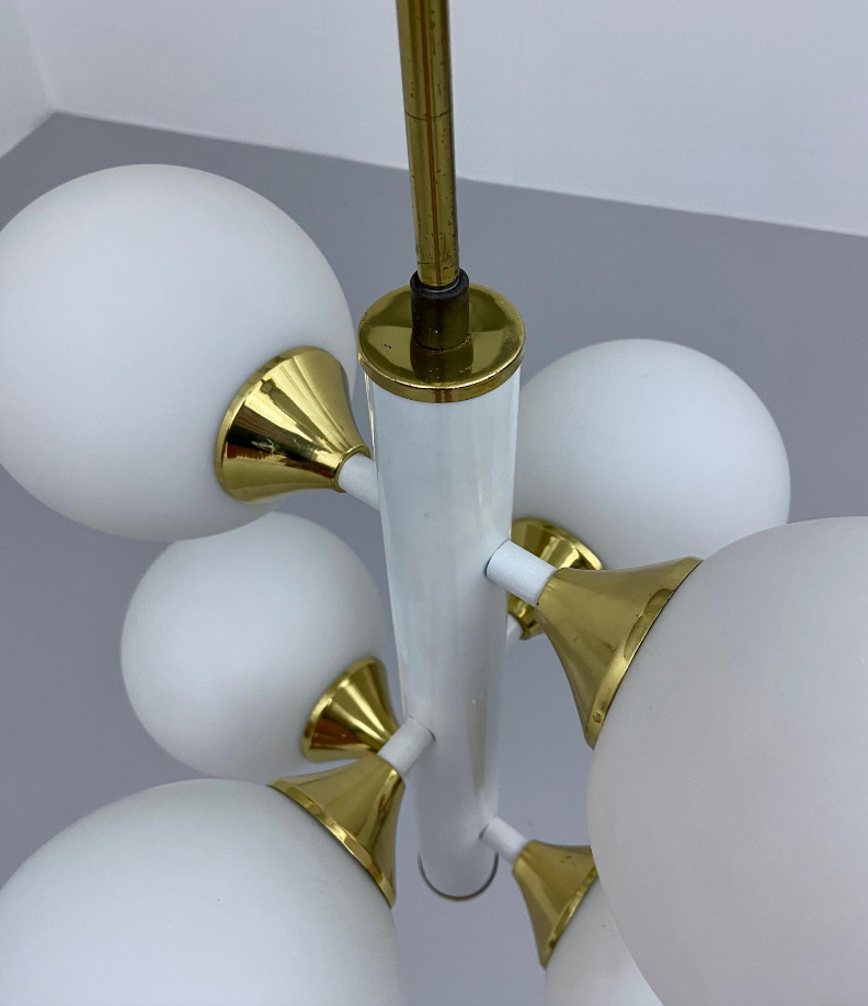 Kaiser Leuchten Sputnik in brass and metal with 6 opaline bulbs
