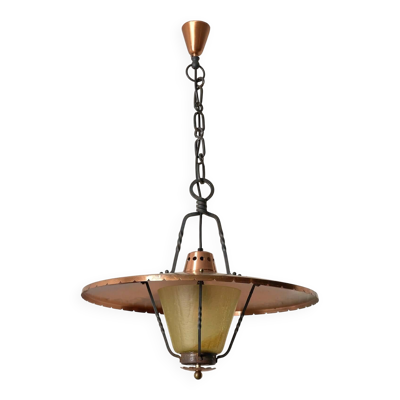 Suspension en fer forgé et cuivre avec diffuseur en verre texturé