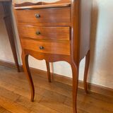 Table de chevet de style