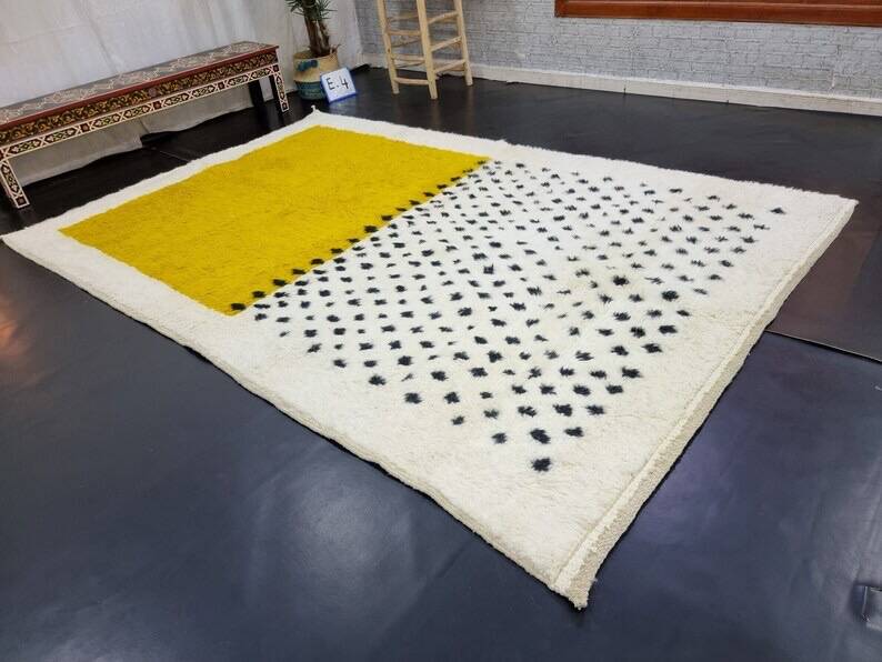 Handmade pure wool rug, size 150/250 cm.