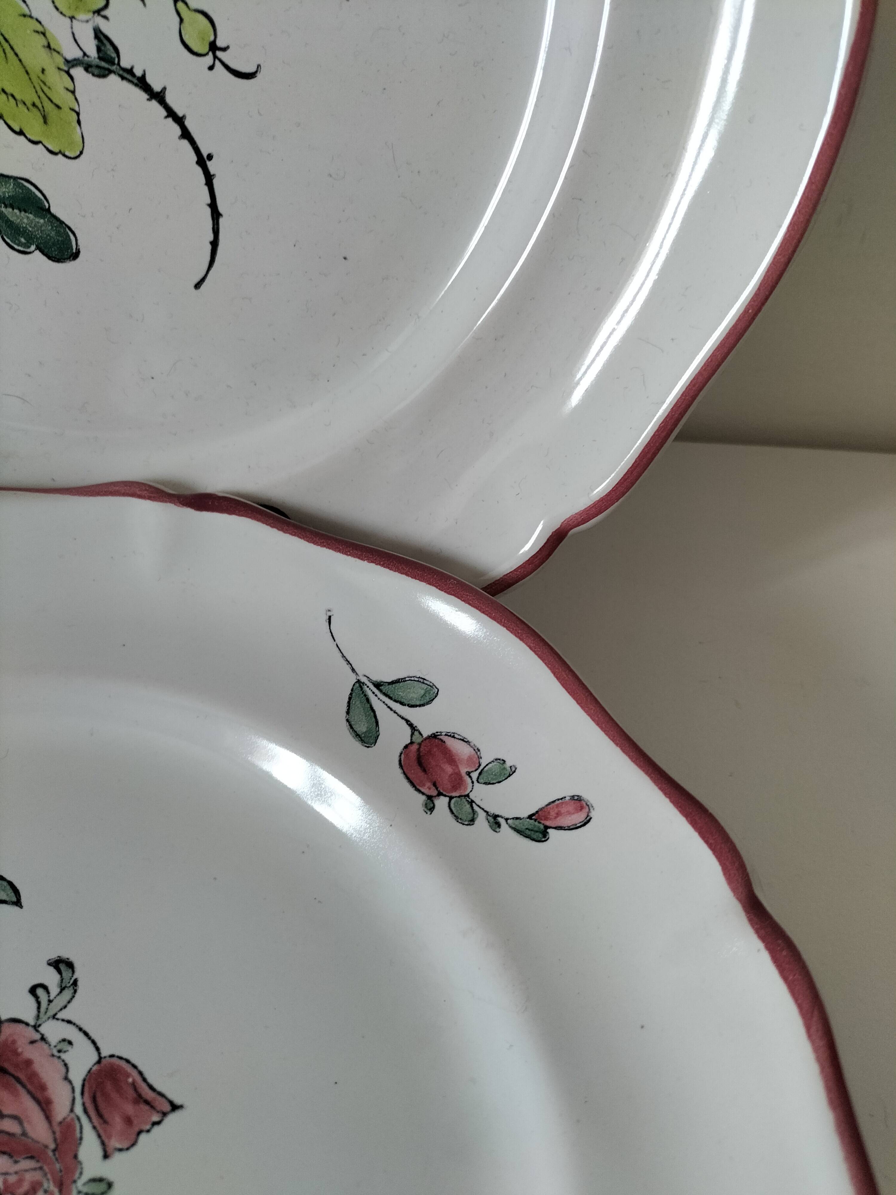 Pair of hand-painted antique plates – antique rose motif