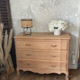 Louis XV chest of drawers in solid cherry wood