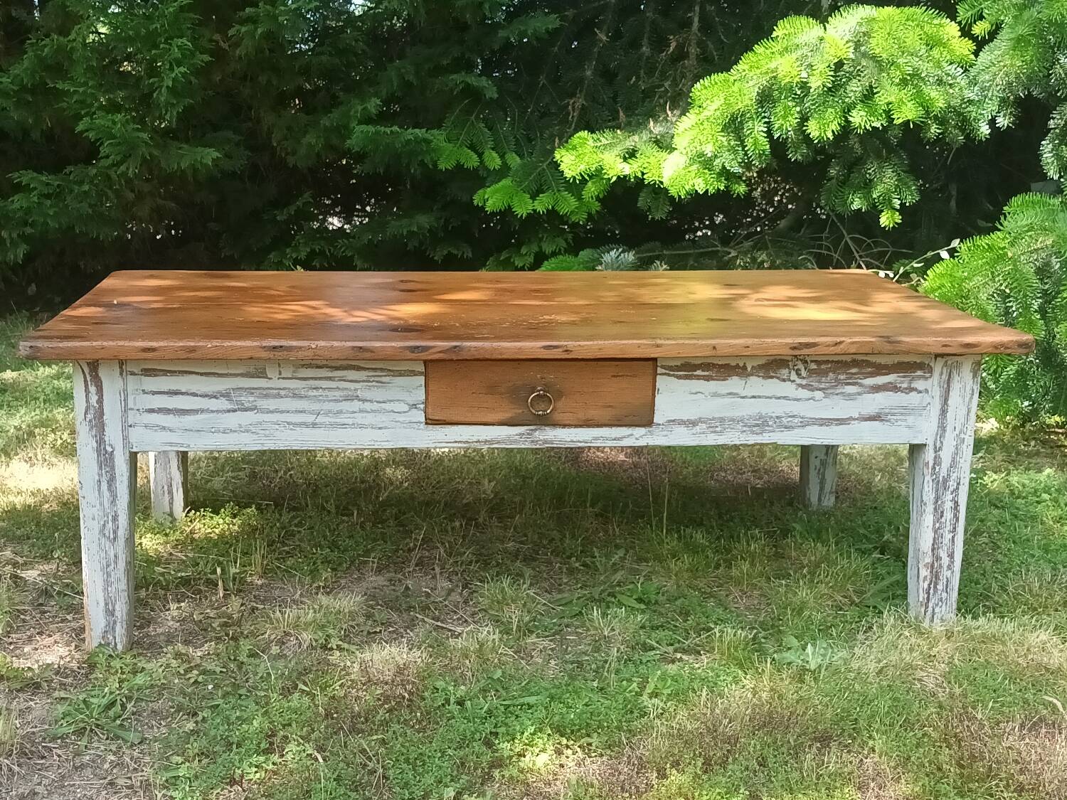 Country coffee table