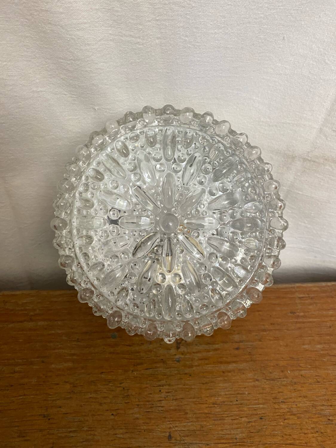 Vintage Molded Glass Wall Light + White Metal Bracket