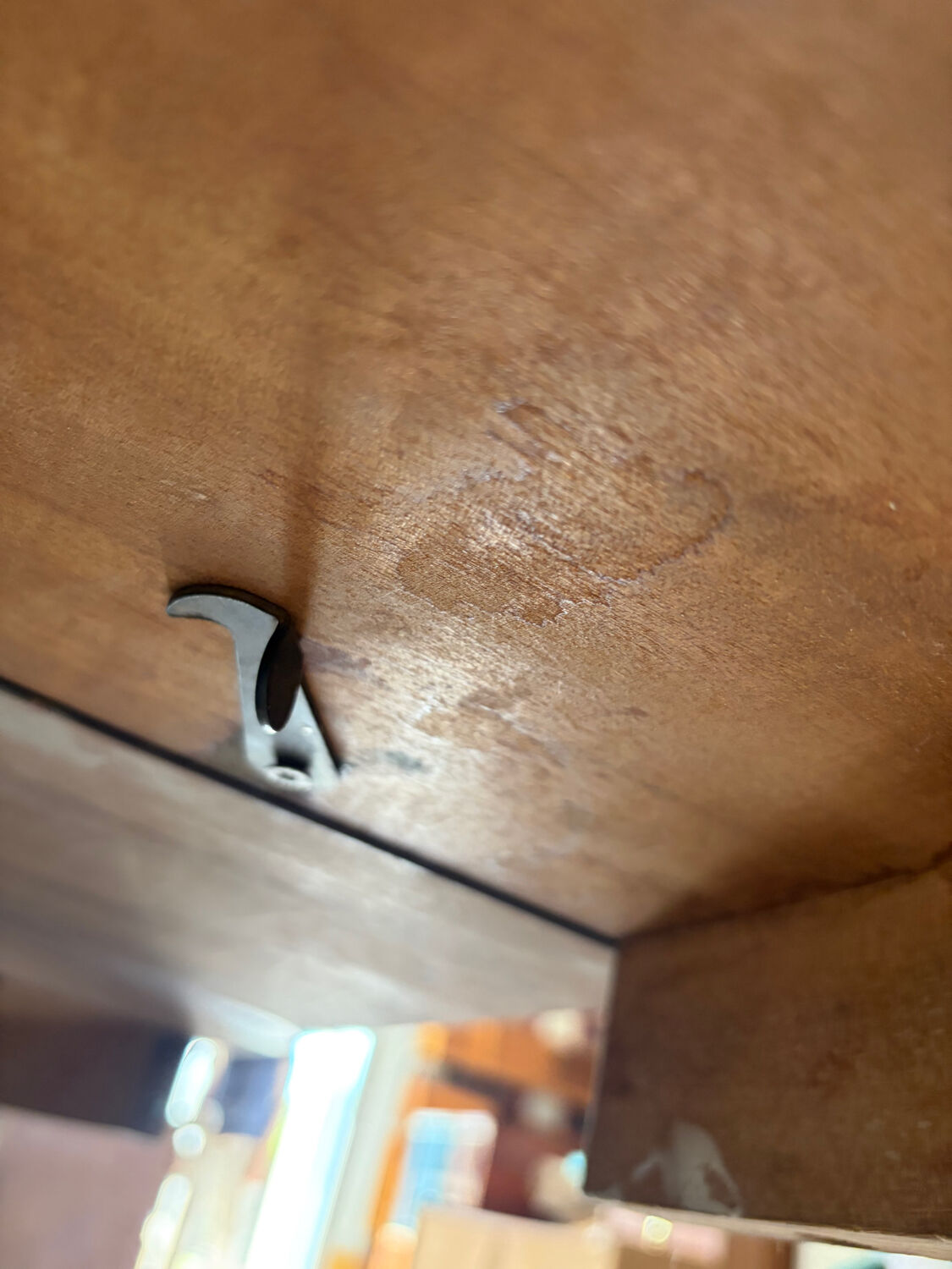 Vintage extendable Baumann round table