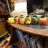 Small fruit-shaped pots