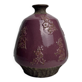 Raku glazed mauve potiche with floral decoration, Jardin d’Ulysse, 20th century