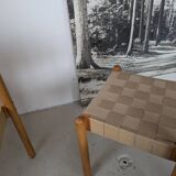 Set of 6 stackable chairs in beech and jute.